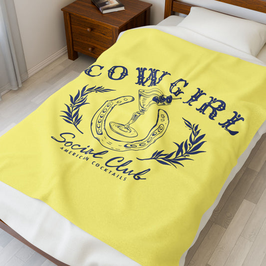 Yellowstone Yeller Cowgirl Social Club Blanket – American Cocktails Edition, Plush Cozy Blanket, Independence Day Decor, Gift for Patriots, Soft Blanket for Home